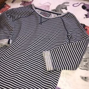 EUC - Cozy Sonoma cuffed 3/4 inch sleeve sweater!